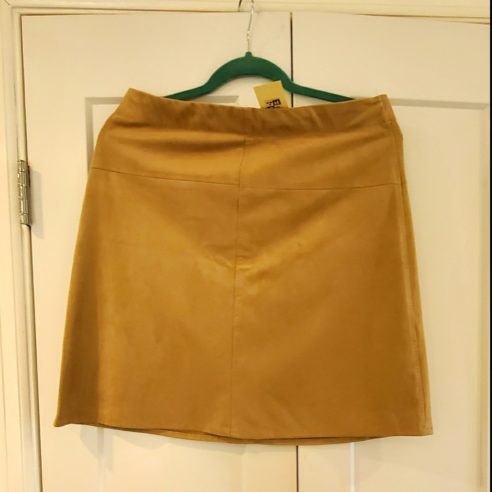 Max Studio Micro Fiber Stretch Mini